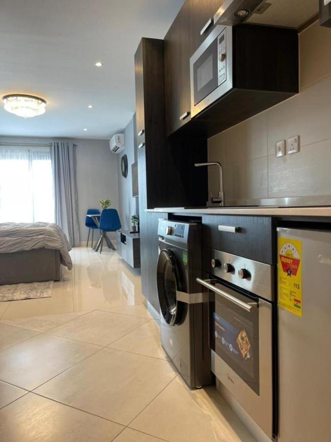 The Lennox Luxury Apartment Accra Exteriör bild